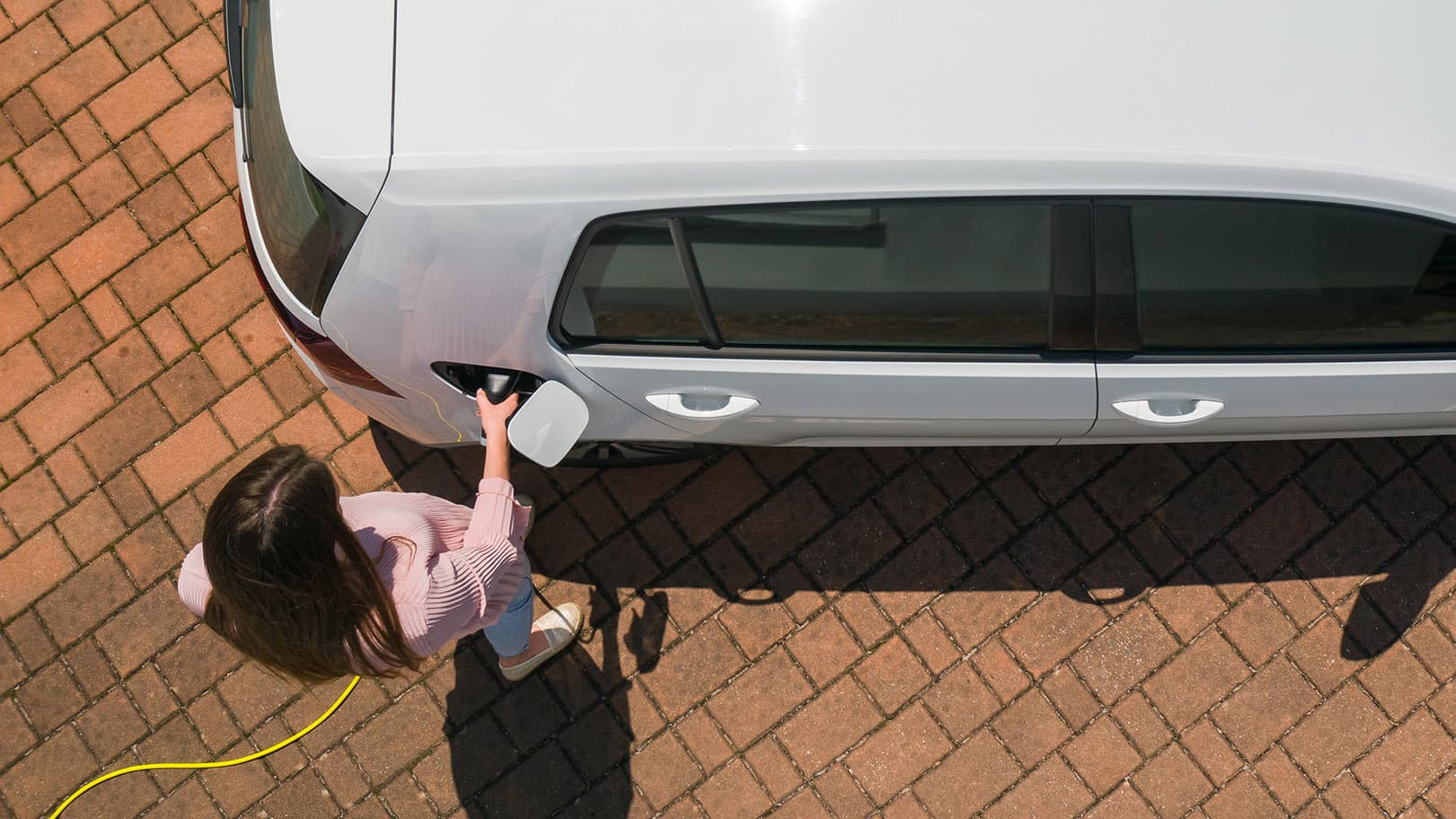 electric-vehicle-charging-overhead-view electric-vehicle-charging-overhead-view